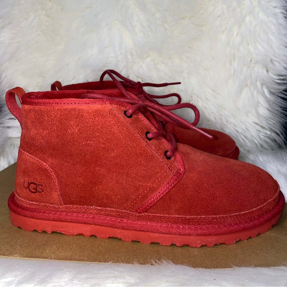 UGG Neumel boots size 9 men’s New
